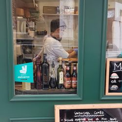 Foodbox - Hard at work