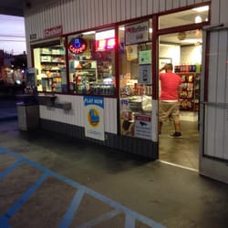 Chau's 76 - Good 76 gas station