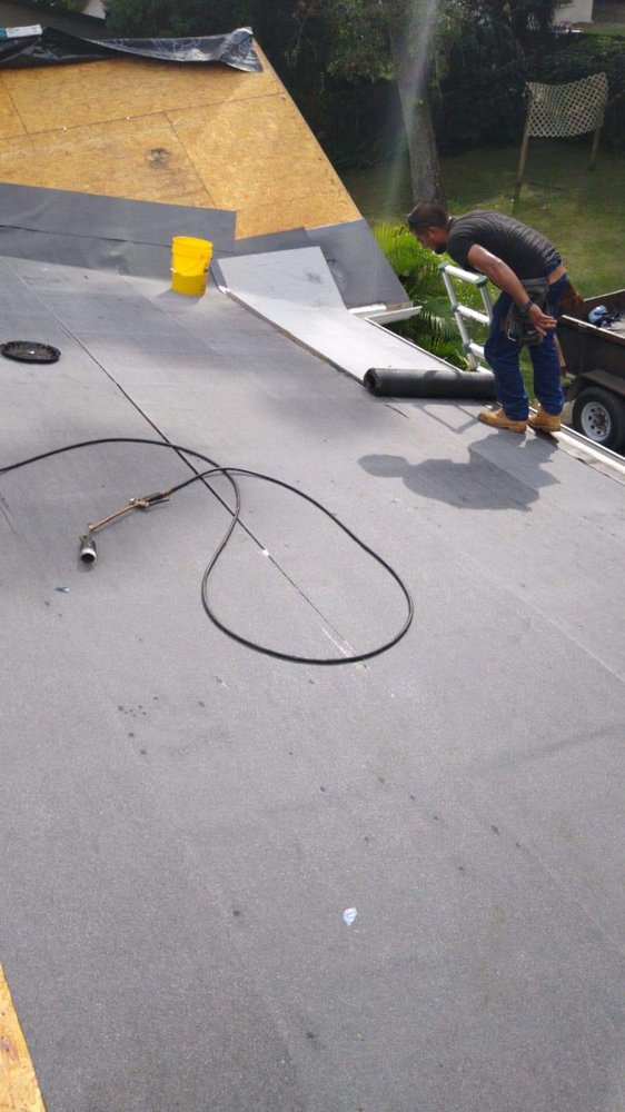 Slide of D-B Roofing Inc