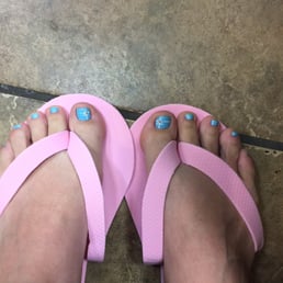Tiffany blue with a simple bow! Love it! Thank you Alex!!!!! You rock woman! Tiffany blue with a simple bow! Love it! Thank you Alex!!!!! You rock woman!