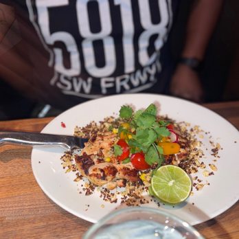Yard House - Ahi Crunchy Salad - Bars Near Me - Houston, Texas Yard House - Ahi Crunchy Salad - Bars Near Me - Houston, Texas
