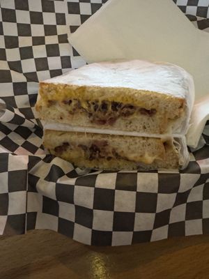 Post Pike Bar & Cafe by null