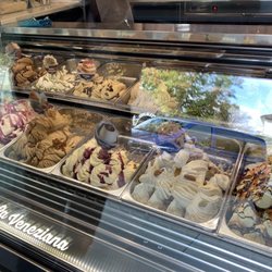 La Veneziana Eis - Inside (4/27/23)