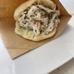 Los Roques - Arepa de Arepa Reina Pepiada