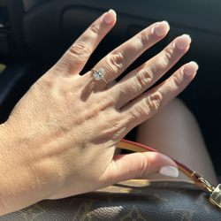 Martin Jewelers - Ring