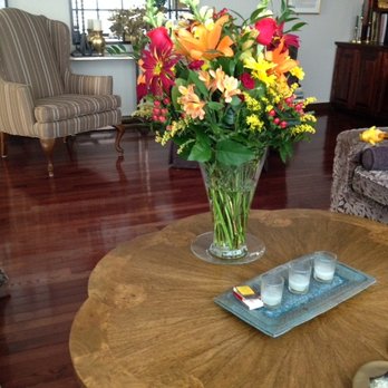 La Salle - (heard the photo doesn't due it justice) - My mother was thrilled with these flowers she received yesterday! - Florists Near Me - Chicago, Illinois La Salle - (heard the photo doesn't due it justice) - My mother was thrilled with these flowers she received yesterday! - Florists Near Me - Chicago, Illinois