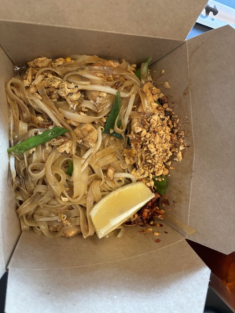 TING THAI CARAVAN II Updated September 2024 12 Photos 5557