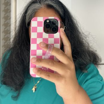Salon Spa W - How not to blow dry curly hair. Most awful blow out ever. - Hair Salons Near Me - Des Moines, Iowa