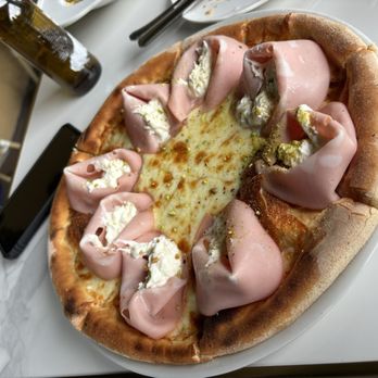 IL Lago Trattoria - PIZZA MORTADELLA - Italian Near Me - Doral, Florida IL Lago Trattoria - PIZZA MORTADELLA - Italian Near Me - Doral, Florida