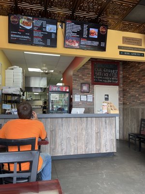 Luca's Pizzeria by null