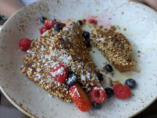 Cedar + Stone, Urban Table by null