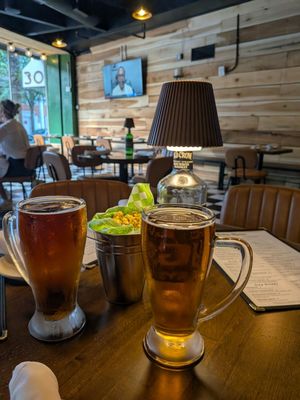 Nettie's Tavern by null