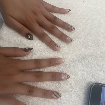 Lux Nails - Nail Salons Near Me - Sierra Madre, California