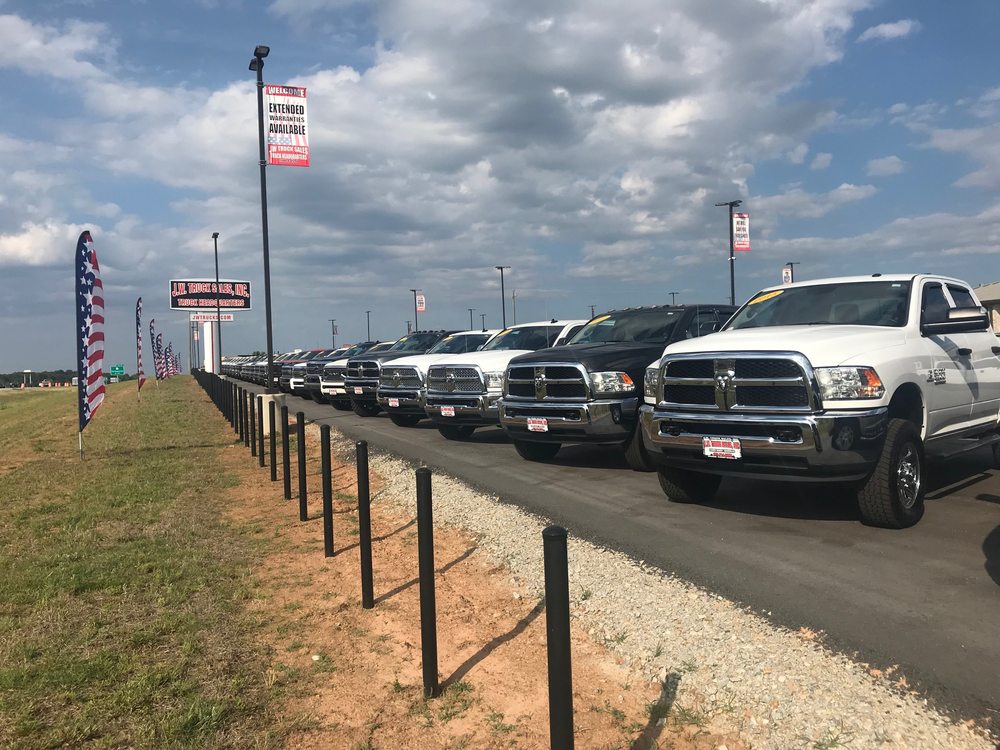 J W TRUCKS SALES Updated August 2024 3585 Wallis Rd, Oakwood