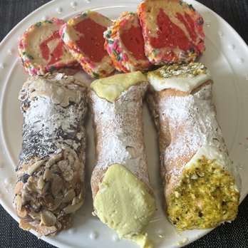 Mike's Pastry - Amaretto Cannoli Limoncello cannoli Pistachio Cannoli Champagne Cookie - Bakeries Near Me - Boston, Massachusetts Mike's Pastry - Amaretto Cannoli Limoncello cannoli Pistachio Cannoli Champagne Cookie - Bakeries Near Me - Boston, Massachusetts