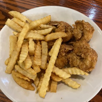 Blackeyed Peas - Fried shrimp and fries appetizer - Soul Food Near Me - Virginia Beach, Virginia Blackeyed Peas - Fried shrimp and fries appetizer - Soul Food Near Me - Virginia Beach, Virginia