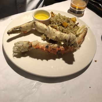 Cutters Crabhouse - Crab legs - Seafood Near Me - Seattle, Washington