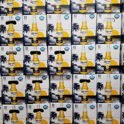 7-Eleven - Corona Castle