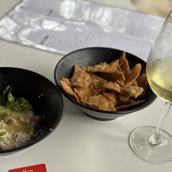 Glass & Vine - Hummus & Pita - New American Near Me - Miami, Florida