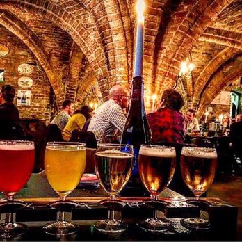 Le Trappiste - Beer Bar Near Me - Bruges, VWV