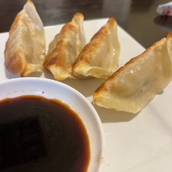 Shawn's Sushi - Gyoza 6 pcs
