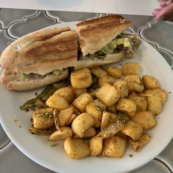 Mona - Steak and avocado sandwich with Homestyle potatoes - Coffee & Tea Near Me - Aguadilla, Puerto Rico Mona - Steak and avocado sandwich with Homestyle potatoes - Coffee & Tea Near Me - Aguadilla, Puerto Rico