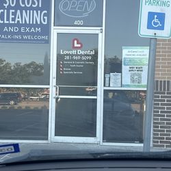 Lovett Dental - The office is supposed to be open at 8am, it's not!
