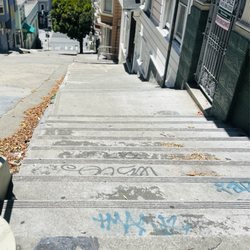 Vallejo Street Steps - Rather steep stairs to ascend