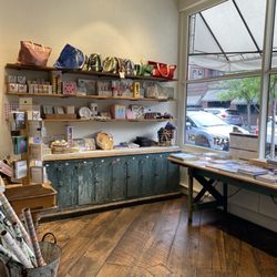 Certified Kitchen + Bakery - Shopping area
