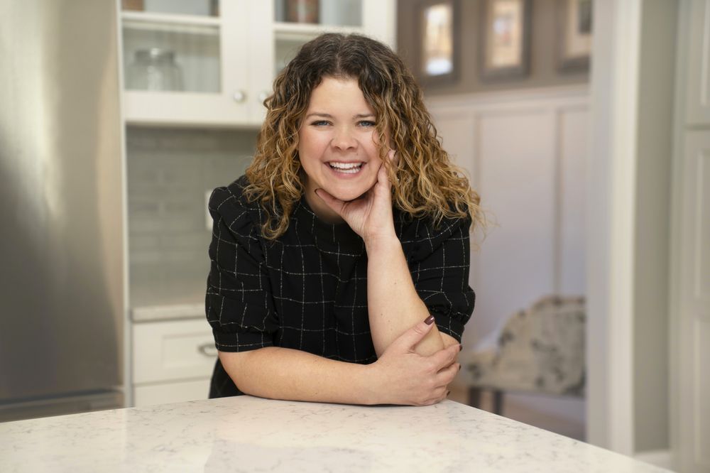 SARA FURTADO KEYSTONE PROPERTY GROUP 824 Taunton Ave, Seekonk