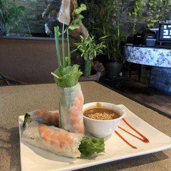 Ao Sen - Goi Cuon (Fresh Spring Rolls) - Vietnamese Near Me - Albany, California