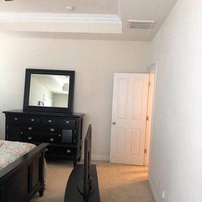 Slide of Vanegas Handyman