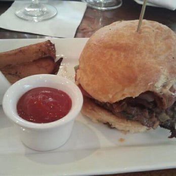 Palisade - Restaurant Week April 2011 - Kobe Burger - Seafood Near Me - Seattle, Washington