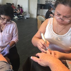 Lady's Nail & Spa