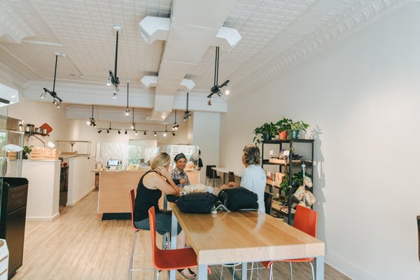 Ginger Deli by null