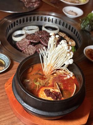 NY Kimchi (Rebranded as Golden Hof) by null