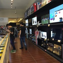 Canada Computers - Laptops and AV here.