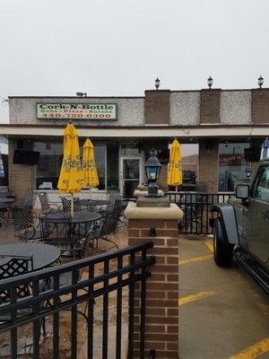 Cork-N-Bottle by null