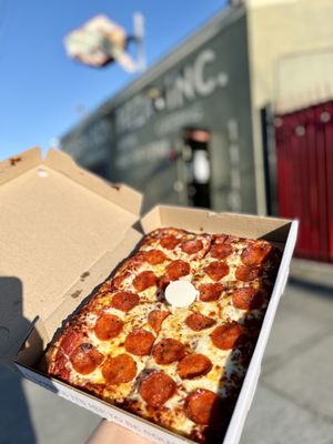 Golden Boy Pizza by null
