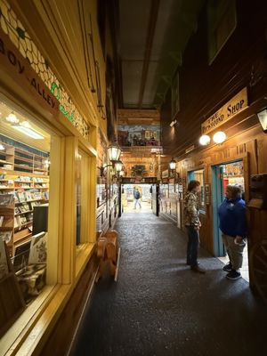 Wall Drug Store by null