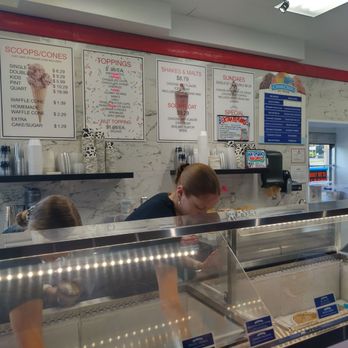 Cullen's Ice Cream - Ice Cream & Frozen Yogurt Near Me - New Hope, Minnesota