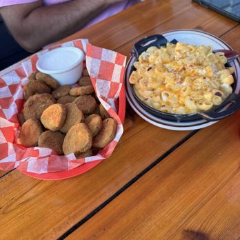 Bub City - fried pickles  Mac & Cheesy - Bars Near Me - Rosemont, Illinois