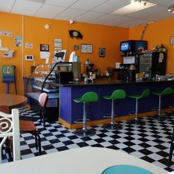 Cute Place. Great selection of munchies!