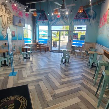 Playa Bowls - Sitting area - Juice Bars & Smoothies Near Me - Warren, New Jersey Playa Bowls - Sitting area - Juice Bars & Smoothies Near Me - Warren, New Jersey