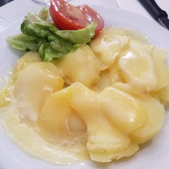 Le Coin du Rocher - Assiette de Pomme de Terre, St Nectaire Fondu - Bistros Near Me - Paris, 75 Le Coin du Rocher - Assiette de Pomme de Terre, St Nectaire Fondu - Bistros Near Me - Paris, 75