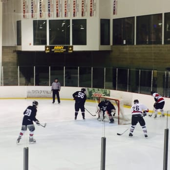 Kent Valley Ice Centre - Get that puck! - Skating Rinks Near Me - Kent, Washington
