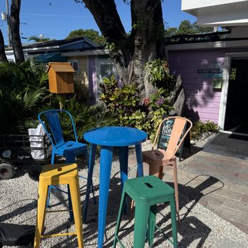 Midway Cafe and Coffee Bar - Outside tables - Breakfast & Brunch Near Me - Islamorada, Florida Midway Cafe and Coffee Bar - Outside tables - Breakfast & Brunch Near Me - Islamorada, Florida
