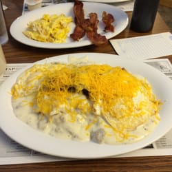 Cindy's Country Kitchen - Haystack half order