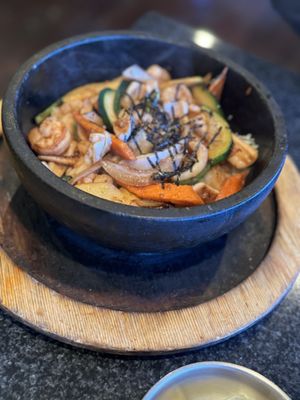 Korea House 영동회관 Korean Cuisine & Sushi by null