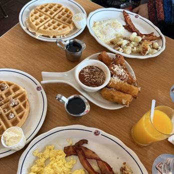 Dot Coffee Shop - American Near Me - Houston, Texas
